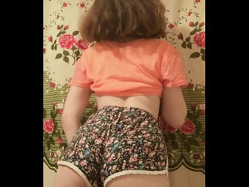 ❤️ سیکسی نوجوان بیب کیمرے پر اپنی شارٹس اتار رہی ہے۔ ☑  ہم پر ur.pornsexer.ru